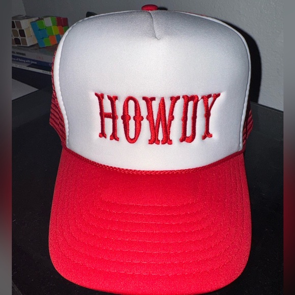 Howdy red and white trucker snapback hat - Picture 1 of 2
